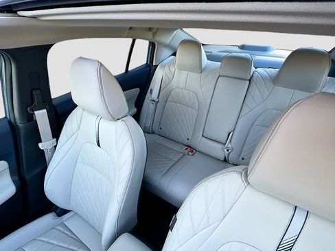 New 2026 Nissan Sentra SL FWD image 22