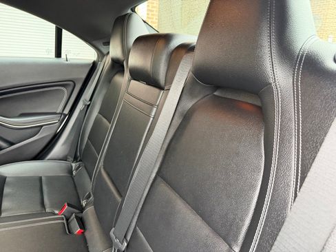 Used 2016 Mercedes-Benz CLA 250 4MATIC image 19