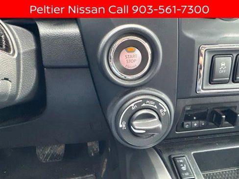 Certified 2024 Nissan Titan SV w/ SV Convenience Package AWD/4WD image 17