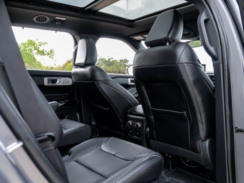 Used 2021 Ford Explorer ST w/ Equipment Group 401A image 41