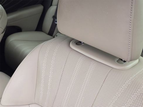 Used 2018 Lexus LS 500 image 15