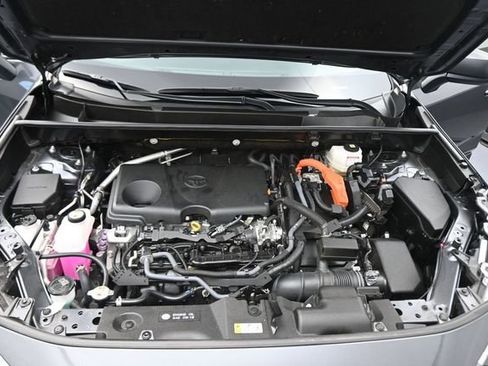 Used 2025 Toyota RAV4 LE AWD/4WD image 12