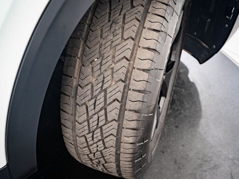 Used 2025 Volkswagen Atlas Peak Edition SE image 42