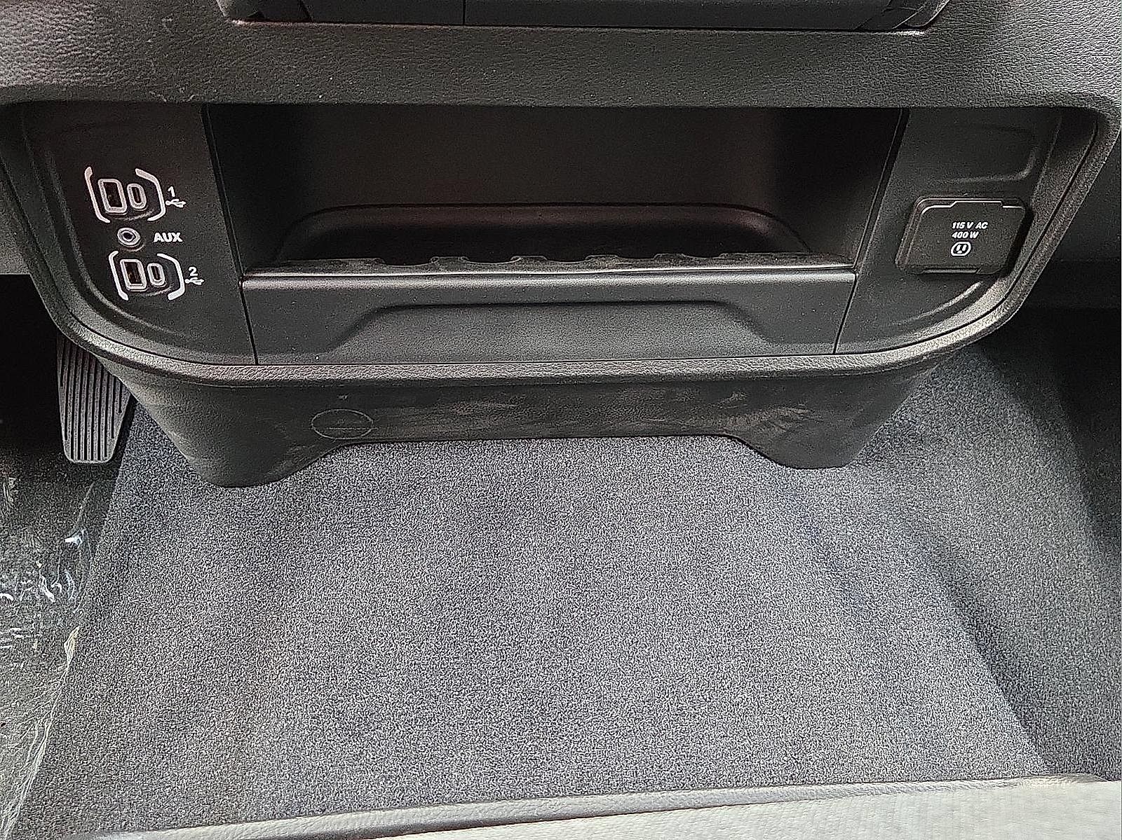 New 2026 RAM 3500 Tradesman AWD/4WD image 19