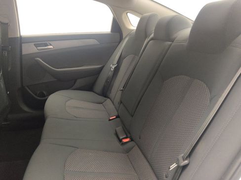 Used 2019 Hyundai Sonata SE FWD image 18