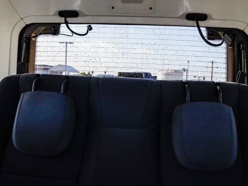 Used 2022 Jeep Wrangler Sport S image 27