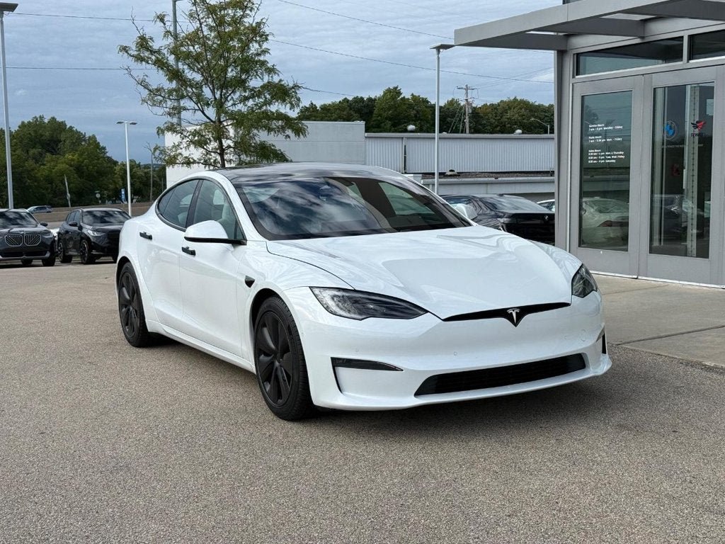 Used 2022 Tesla Model S Plaid AWD/4WD image 1