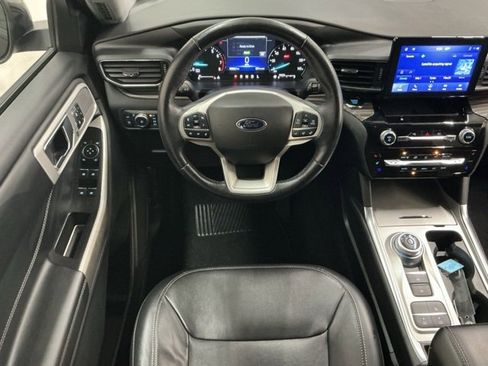 Used 2022 Ford Explorer Limited w/ Hybrid Equipment Group 310A image 12
