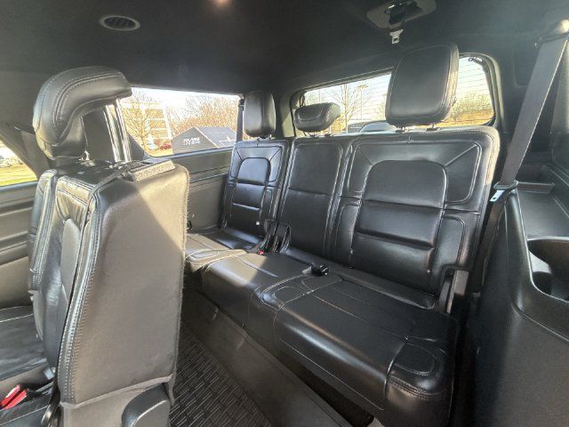 Used 2023 Lincoln Navigator L Reserve AWD/4WD image 26