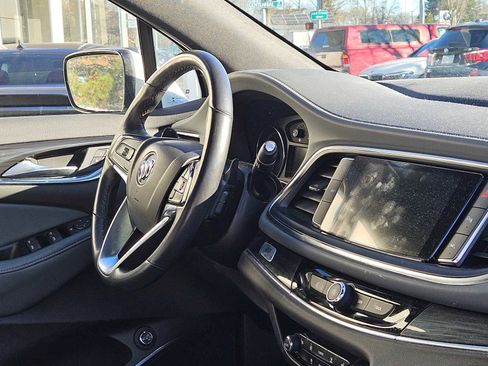Used 2023 Buick Enclave Essence w/ Experience Buick Package image 9