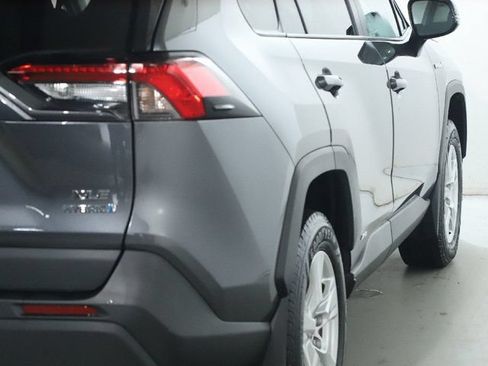 Used 2021 Toyota RAV4 XLE w/ Convenience Package AWD/4WD image 49
