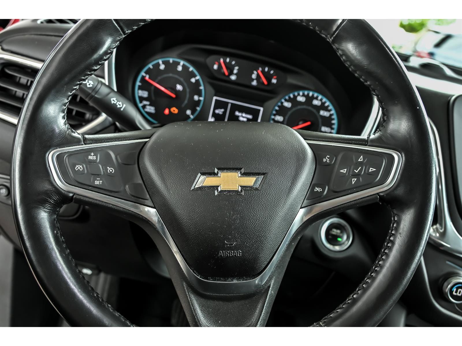 Used 2018 Chevrolet Equinox LT AWD/4WD image 17