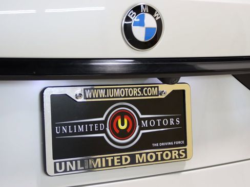 Used 2024 BMW X7 M60i image 4