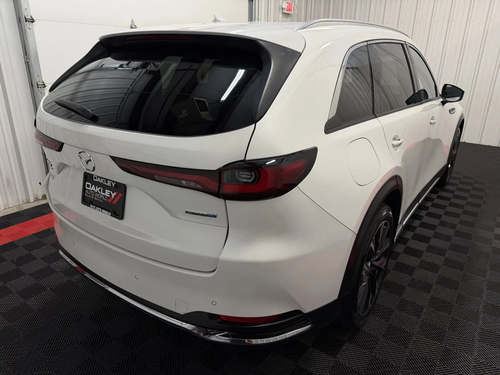 Used 2024 MAZDA CX-90 Plug-In Hybrid w/ Premium Plus AWD/4WD image 18