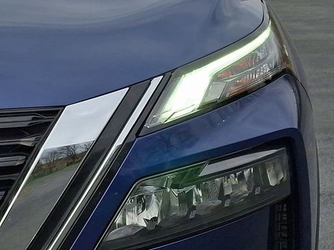 Used 2021 Nissan Rogue S image 12