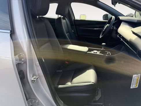 New 2026 MAZDA MAZDA3 2.5 S Hatchback w/ Premium Pkg FWD image 19