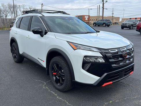 New 2026 Nissan Rogue SV image 3