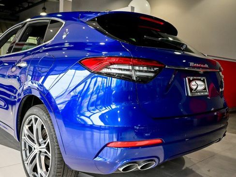 Used 2023 Maserati Levante GT AWD/4WD image 12