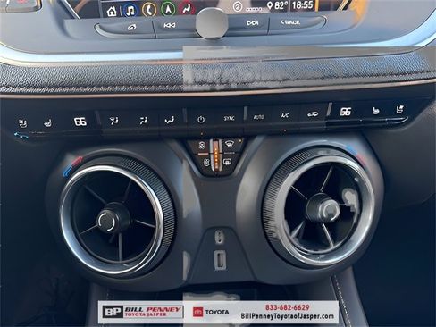 Used 2020 Chevrolet Blazer Premier w/ Driver Confidence II Package image 17