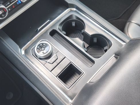 Used 2023 Ford Expedition XLT RWD image 21