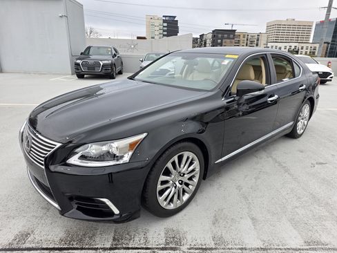 Used 2017 Lexus LS 460 image 1