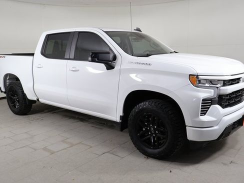 Used 2024 Chevrolet Silverado 1500 RST w/ Convenience Package II image 3