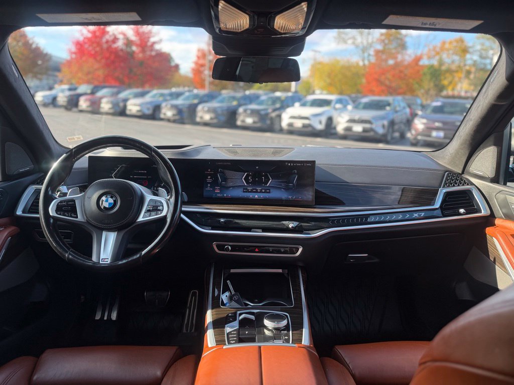 Used 2024 BMW X7 xDrive40i w/ M Sport Package AWD/4WD image 21