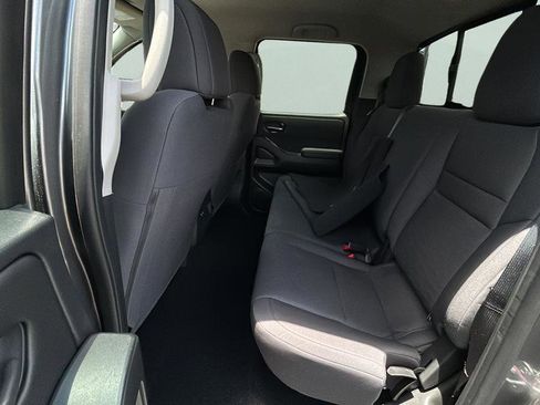 Used 2025 Nissan Frontier S RWD image 14