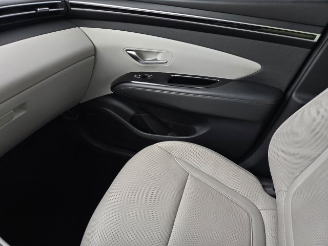 Used 2022 Hyundai Tucson Limited AWD/4WD image 27