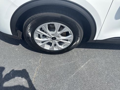 Used 2023 Ford Escape Active image 9