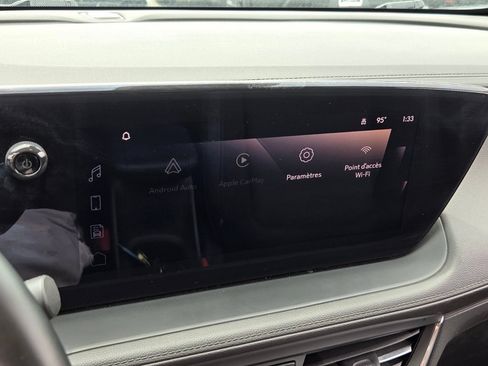 Used 2025 Buick Encore GX Preferred FWD image 19