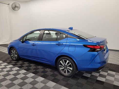 Used 2024 Nissan Versa SV FWD image 3