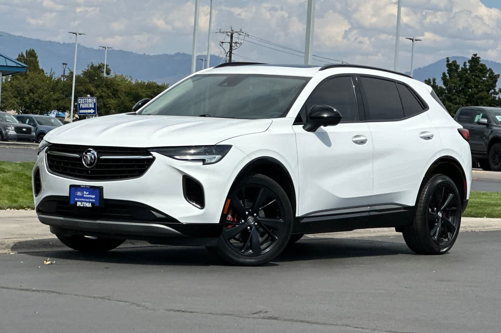Used 2022 Buick Envision Essence w/ Technology Package I FWD image 1
