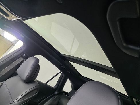 New 2026 Mercedes-Benz GLC 300 image 9