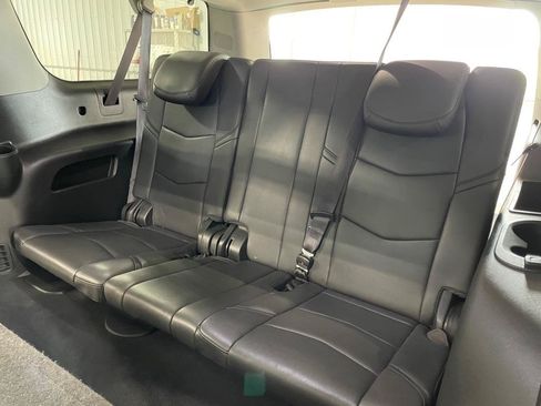Used 2016 Cadillac Escalade ESV Luxury AWD/4WD image 15
