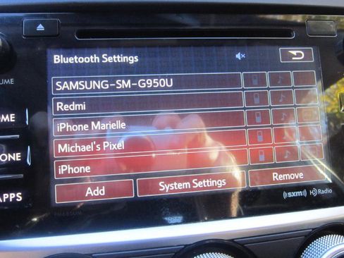 Used 2017 Subaru Crosstrek 2.0i Premium image 16