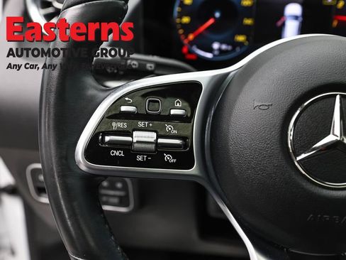 Used 2023 Mercedes-Benz GLA 250 4MATIC w/ Premium Package image 16