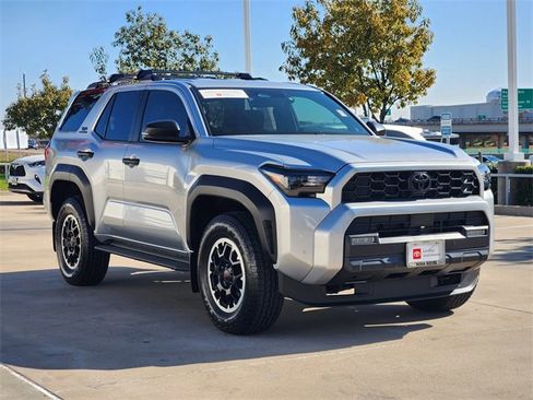 Used 2025 Toyota 4Runner TRD Off-Road image 2