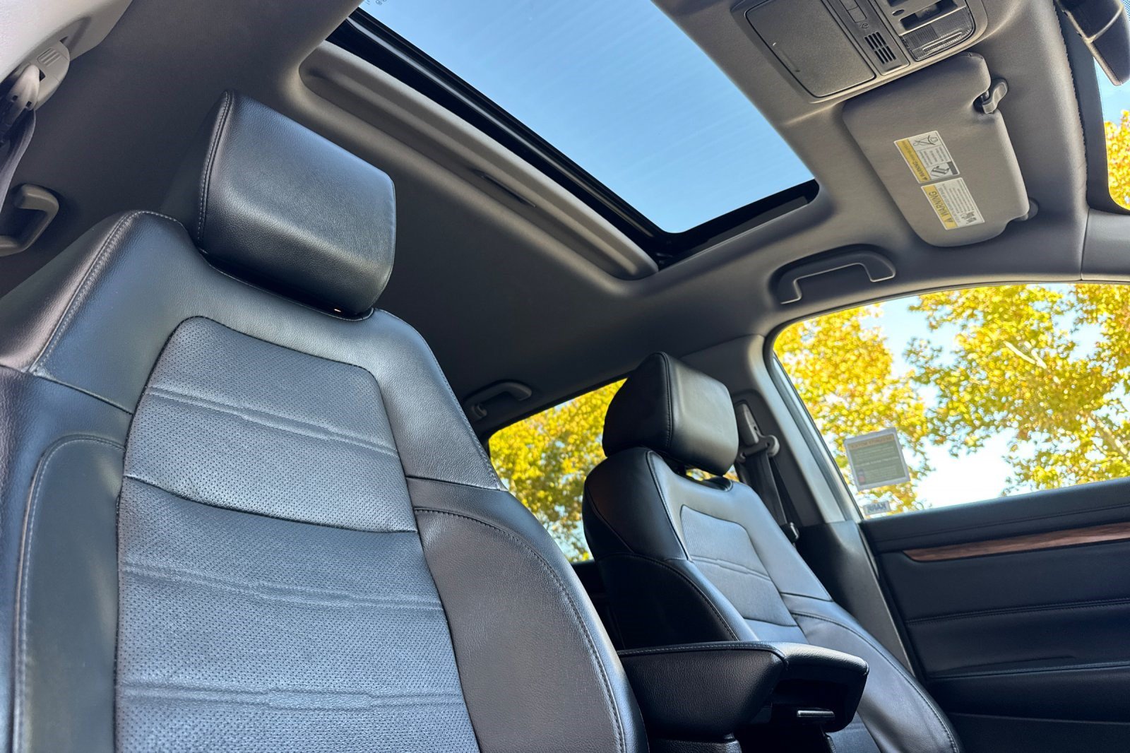 Used 2020 Honda CR-V Touring image 25