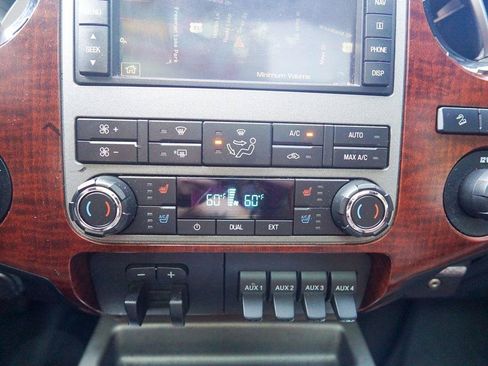 Used 2012 Ford F250 King Ranch w/ King Ranch w/Chrome Pkg AWD/4WD image 29
