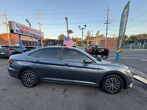 Used 2021 Volkswagen Jetta S w/ Driver Assistance Package FWD image 2