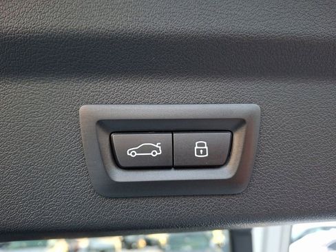 Used 2025 BMW X2 xDrive28i w/ Premium Package image 27