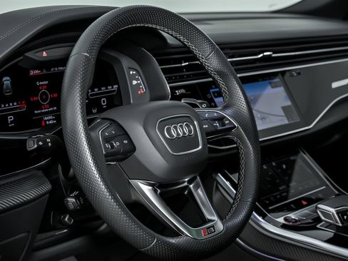 Used 2023 Audi RS Q8 image 25