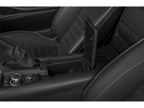 Used 2022 MAZDA MX-5 Miata Club RWD image 16