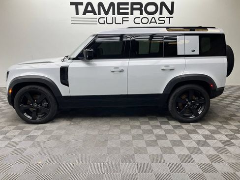 Used 2023 Land Rover Defender 110 X-Dynamic SE AWD/4WD image 6