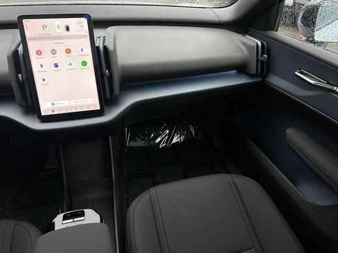 New 2026 Volvo EX30 Plus image 18