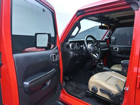 Used 2018 Jeep Wrangler Unlimited Rubicon AWD/4WD image 11