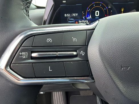 Used 2025 Chevrolet Equinox LT w/ Safety and Technology Package FWD image 26