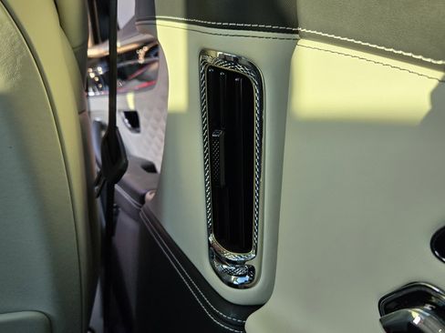 Used 2020 Bentley Flying Spur W12 image 69