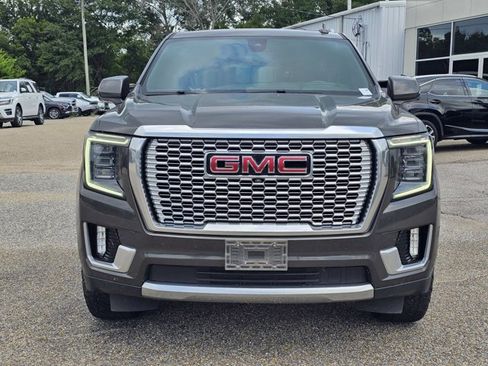 Used 2021 GMC Yukon XL Denali w/ Denali Ultimate Package AWD/4WD image 2